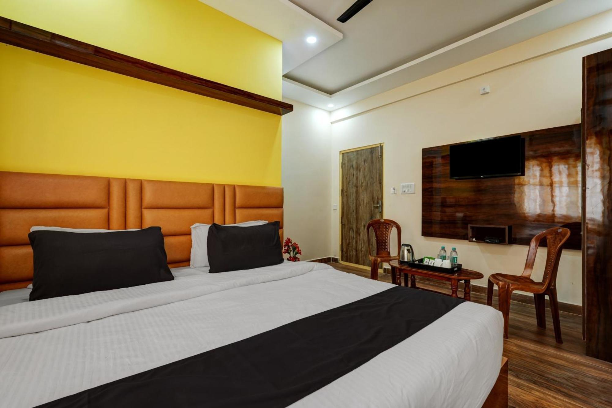 Hotel Collection O Utsav Grand Bangalore Exterior foto